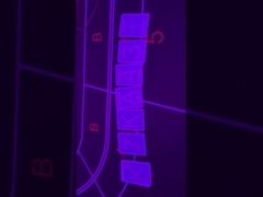 Occhiali con carte contrassegnate